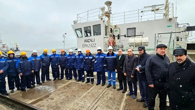 اهتزاز پرچم ایران بر فراز کشتی تجاری خریداری شده در آستراخان