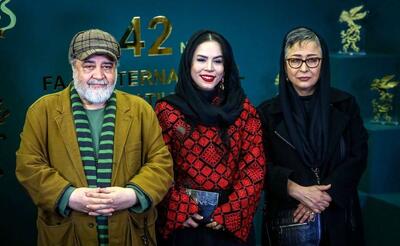 شوخی محمدرضا شریفی‌نیا با همسر سابقش در جشنواره فجر (فیلم)