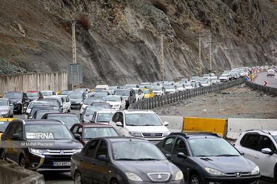 ترافیک وحشتناک آزادراه تهران - شمال | مسافران حوصله کنند