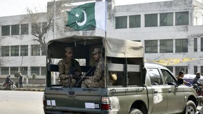 کشته شدن یک افسر امنیتی در مرکز رای‌گیری پاکستان