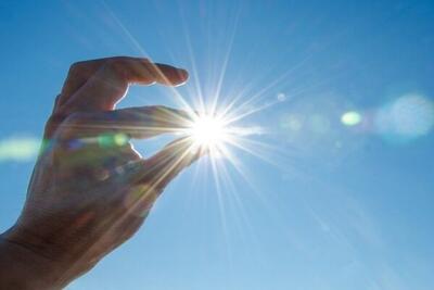 چرا آفتاب می‌تواند حالمان را خوب کند؟