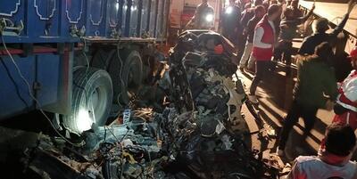تصادف مرگبار پژو پارس با کامیون ده تن در محور سنقر به همدان