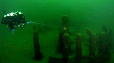 راز  سنگ‌های مرموزی که در اعماق یک دریاچه کشف شدند