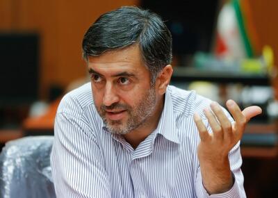 عبدالله گنجی: انقلاب ایران انقلاب برای شکم نیست