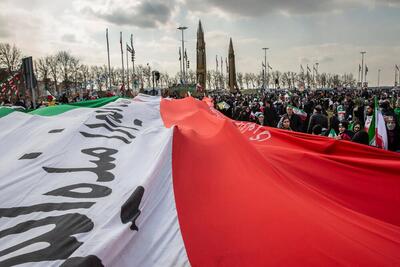 راهپیمایی یوم الله ۲۲ بهمن در ۱۴۰ نقطه خراسان‌جنوبی برگزار می‌شود