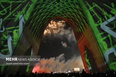 نورپردازی سه بعدی ونورافشانی به مناسبت سالگردپیروزی انقلاب اسلامی