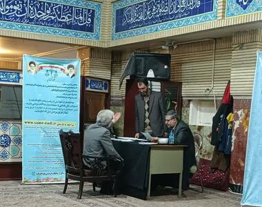 مدیرکل ارتباطات مردمی قوه قضاییه به درخواست‌های حقوقی و قضایی نمازگزاران در مسجد الرسول واقع در مجیدیه رسیدگی کرد