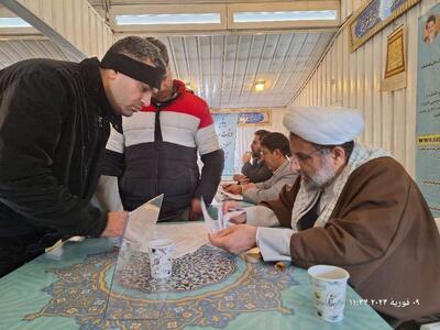 پاسخگویی به سوالات حقوقی بیش از ۱۱۷ نفر از مراجعان در مصلی نماز جمعه تهران