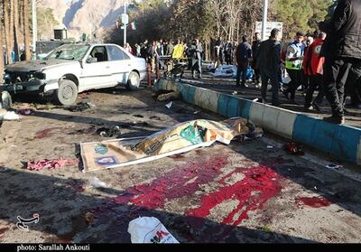 ختم 50 هزار صلوات برای شادی روح شهدای انفجار تروریستی کرمان - تسنیم