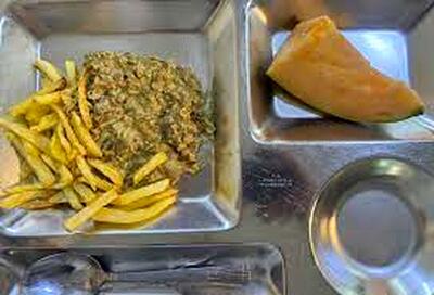 عکس چندش‌آور از غذای یک دانشگاه دولتی در تهران