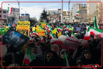 حضور مردم در راهپیمایی ۲۲ بهمن در روستای هزارکندی در اردبیل