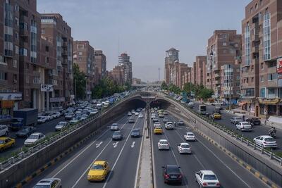 حذف گاردریل‌ها در منطقه ۱۰ تهران به صورت پایلوت