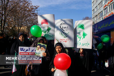 تصاویر: راهپیمایی ۲۲ بهمن در تبریز