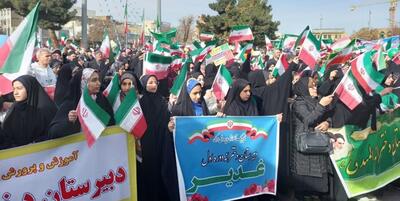خبرگزاری فارس - شمیم بهارانقلاب در خیابان‌های اراک پیچید