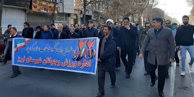 خبرگزاری فارس - حضور گسترده جامعه ورزش آذربایجان‌شرقی در جشن 45 سالگی انقلاب