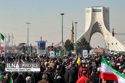 پایش سلامت بیش از ۲۴ هزار نفر در راهپیمایی ۲۲ بهمن امسال از سوی هلال احمر