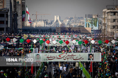 رویترز: ایرانیان در سالگرد پیروزی انقلاب شعار «مرگ بر اسرائیل» سر دادند