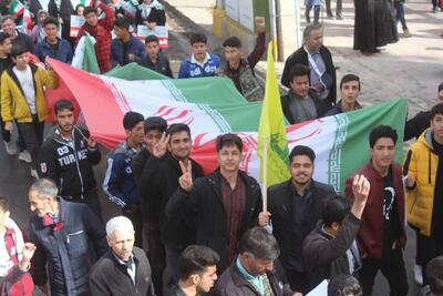 حضور مردم غیور تربت حیدریه در راهپیمایی ۲۲ بهمن 