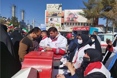ارایه خدمات پایش سلامت به بیش از ۲۴ هزار نفر در راهپیمایی ۲۲ بهمن