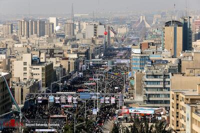 آغاز راهپیمایی ۲۲ بهمن در سراسر کشور/ حضور اقشار مختلف مردم در جشن انقلاب