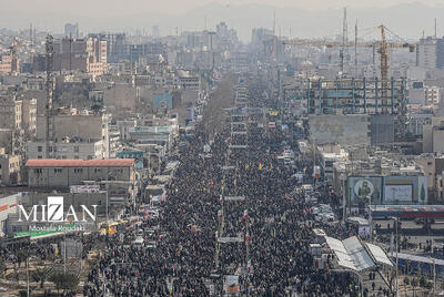 گزارش تصویری| راهپیمایی بیست و دوم بهمن 1402 در تهران