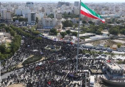 آغاز راهپیمایی 22 بهمن در بوشهر/ طنین فریاد مرگ بر آمریکا از کنار خلیج‌ فارس - تسنیم