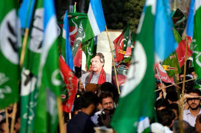 نتایج غیر منتظره انتخابات پاکستان/ چه کسی دولت بعدی را تشکیل می‌دهد؟