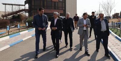 خبرگزاری فارس - حضور وزیر ورزش در فدراسیون‌های قایقرانی، دوچرخه‌سواری و ووشو