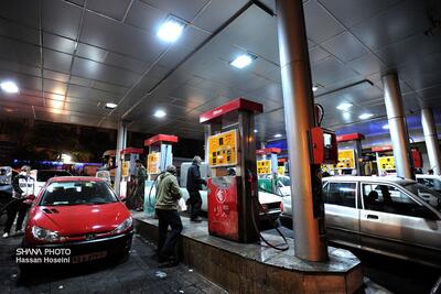 میزان مصرف بنزین در ایران ۳ برابر استاندارد جهانی است/ عامل ناترازی بنزین در صنعت خودروست!