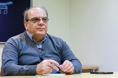 عباس عبدی: اصولگرایان روزی علیه افزایش قیمت ارز قیام و روز دیگر سکوت می‌کنند | رویداد24
