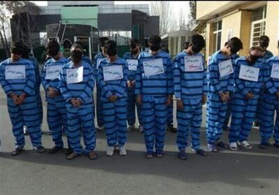 دادستان کرمان: باند قاچاق اتباع غیرمجاز در شرق کشور منهدم شد/ بازداشت 18 نفر از سرباند‌ها - تسنیم
