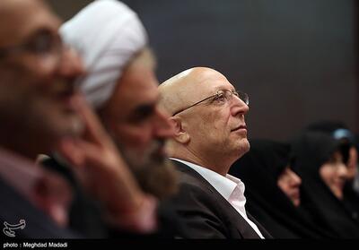دستور وزیر علوم برای تدوین طرح تسهیل رفت و آمد نخبگان ایرانی - تسنیم