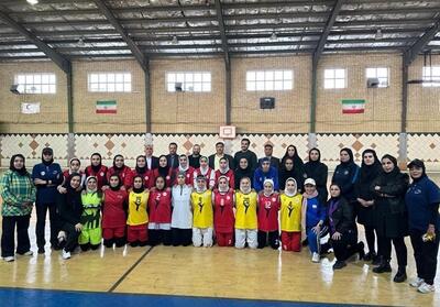پایان اردوی تیم ملی هاکی بانوان با انتخاب 20 بازیکن - تسنیم