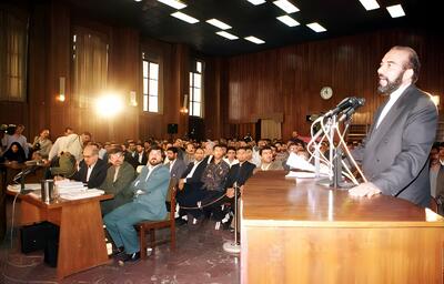 عکس/ سال ۷۷، جلسه محاکمه کرباسچی شهردار تهران