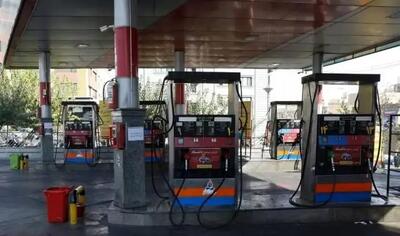 چرا همچنان فرآیند دریافت اطلاعات هزینه سوخت در پمپ‌ بنزین‌ها دستی انجام می‌شود؟
