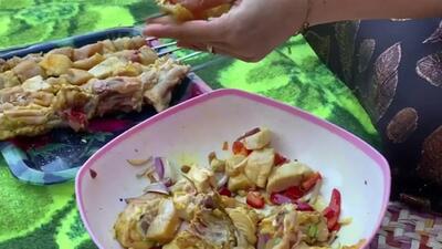 پخت شگفت انگیز کتلت ماهی و پلو کباب مرغ (فیلم)
