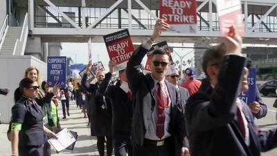 اعتراض کارکنان هواپیمایی امریکن ایرلاینز به پایین بودن دستمزد