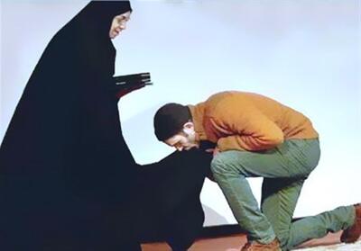 دعای زیبای امام سجاد (ع) در حق والدین + فیلم - تسنیم