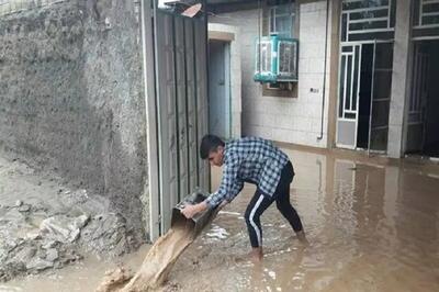 بارندگی شدید خیابان‌های یاسوج را زیر آب برد+ فیلم