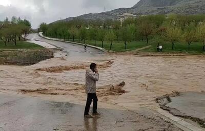 پل جهادگران خرم‌آباد زیر آب رفت