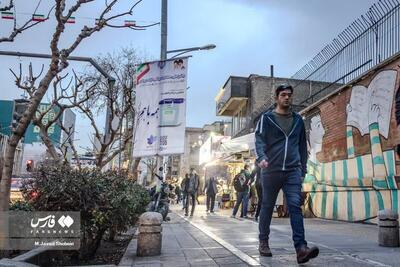 (تصاویر) تشویق مردم به شرکت در انتخابات توسط شهرداری تهران