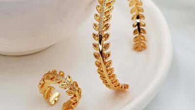 قشنگ ترین مدل های ست دستبند و انگشتر طلا + عکس