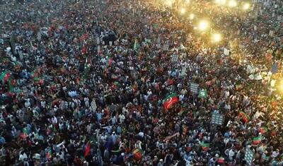 ببینید/ تظاهرات طرفداران حزب عمران‌خان در پاکستان