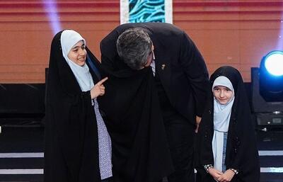 رئیس ستاد امر به معروف: بوسه شما بر چادر دخترانتان زیباترین حُسن ختام برای جشنواره فجر بود