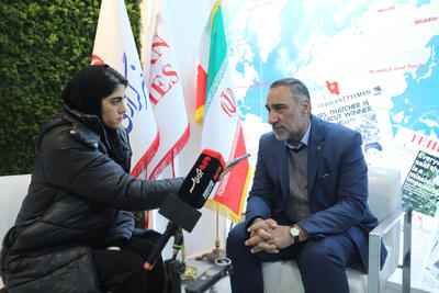 حضور مدیر عامل مخابرات ایران در غرفه خبرگزاری مهر