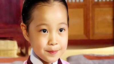 زیبایی خیره کننده بازیگر نقش کودکی یانگوم در  27 سالگی ! / خوش قدو بالا و جذاب ! + عکس ها