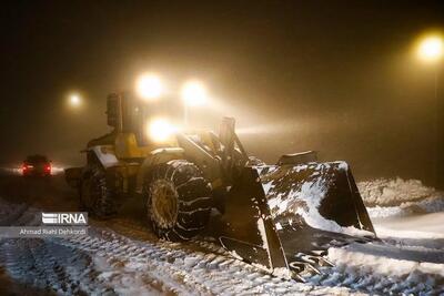برف راه ارتباطی هشت روستای مراوه‌تپه را مسدود کرد
