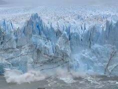 فروریختن بخشی از یخچال طبیعی آرژانتین+ فیلم