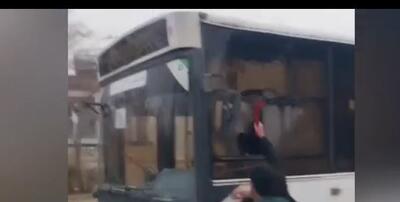 حمله اراذل و اوباش مشهد به یک اتوبوس+عکس و فیلم