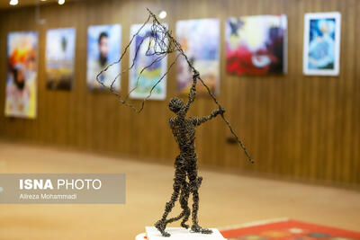 افتتاح نمایشگاه هنرهای تجسمی ایثار در اهواز